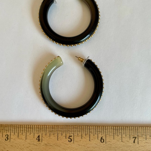 Vintage QVC Joan Rivers Classics Collection Black Ombre Hoop Earrings - Picture 5 of 6